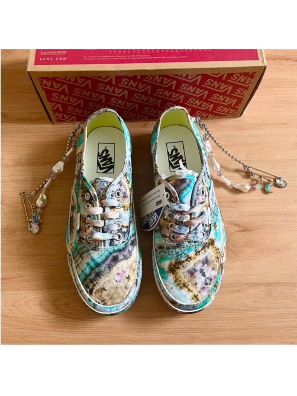 Vans Authentic 44 D Cosmic Traveler Pearl Women Size 9.5 US VNOA7Q5CPRL